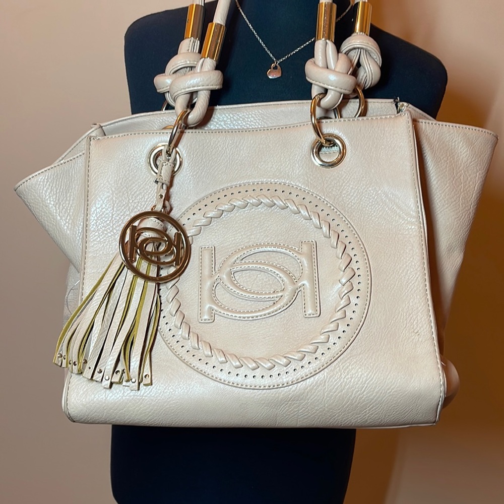 bebe tote